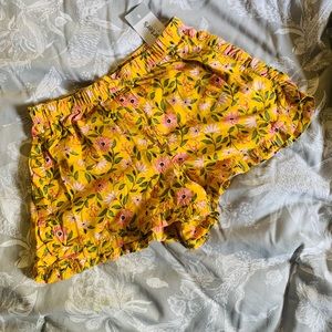 CARTER’S YELLOW FLORAL SHORTS SIZE 8 FOR GIRLS🌼